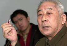 图片记录雷锋事迹见证人张峻生命的最后时刻.jpg