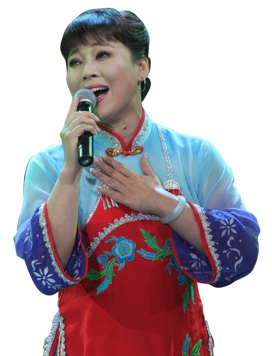 龙红表演赣南采茶戏《山歌情》