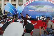 郁钧剑与观众互动