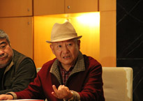 艺术家在讨论会现场踊跃发言.jpg