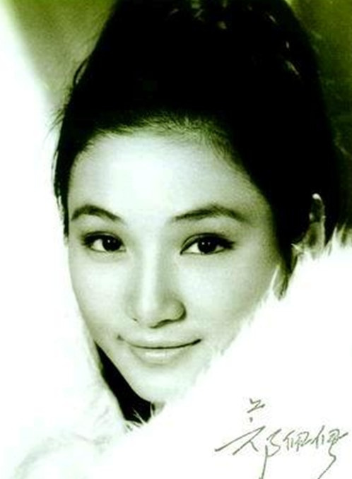 郑佩佩