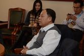 夏潮参加分组讨论