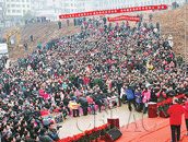 半岛公司官方网站入口查询赴湖南资兴灾区.gif