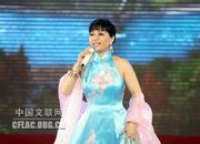 殷秀梅演唱.gif