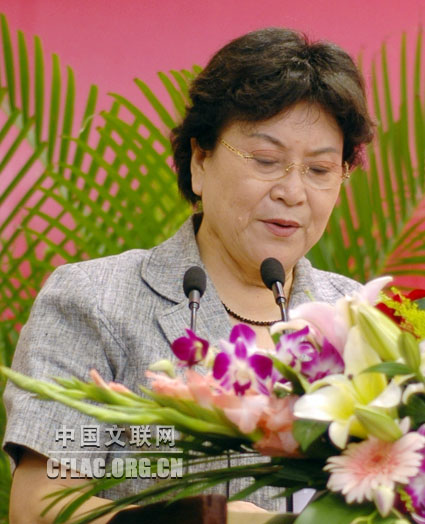 7��7�����磬�����й����ռ�Э�����60������ȫ�����������ռҴ��������ڱ������С�ͼΪ�й���Э��ϯ�������ڻ��Ͻ������й������� ����� ��