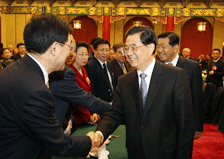 胡锦涛等分别看望出席政协会议的委员