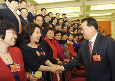 李长春参加河北代表团审议