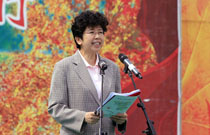 s半岛公司官方网站入口查询党组书记、副主席赵实发表讲话.jpg