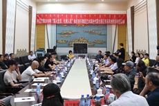 采风团成员与通辽市艺术家举行座谈交流.jpg
