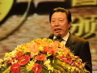全国政协副主席孙家正发表致辞 全国政协副主席孙家正发表致辞